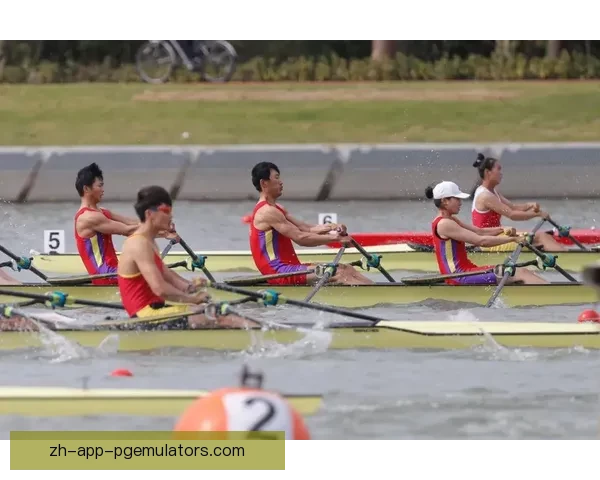赛艇对战分析：策略技巧与团队配合的较量